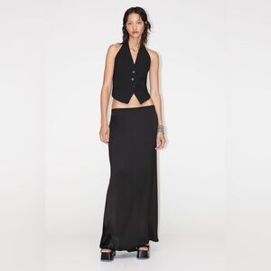 ZARA - LONG SATIN EFFECT SKIRT LIM - 
SI BLACK
REF 7825/827